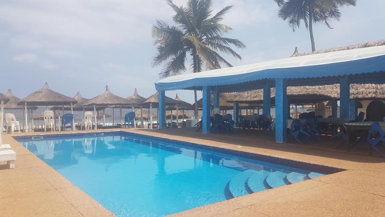 Capriccio Hotel Grand-Bassam Exterior photo
